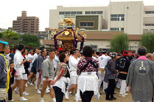 小栗原稲荷神社で4年に一回の大祭が10月14日におこなわれます！